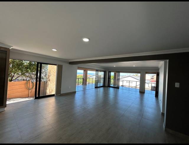 4 BEDROOM HOUSE FOR SALE IN WAVECREST